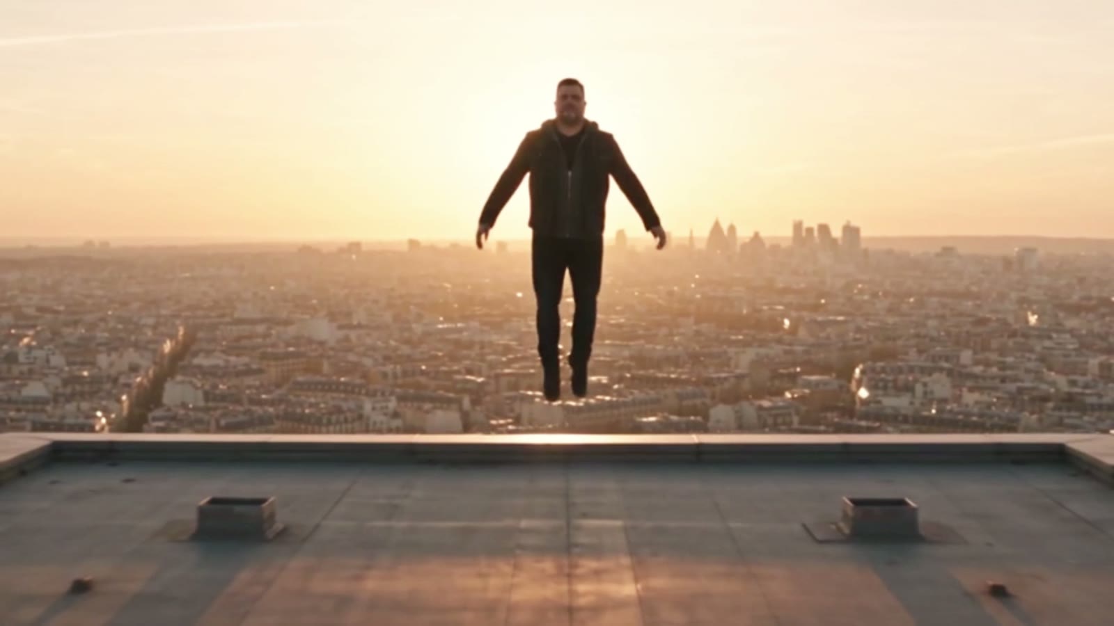 La lévitation au-dessus des toits, plan final du film
